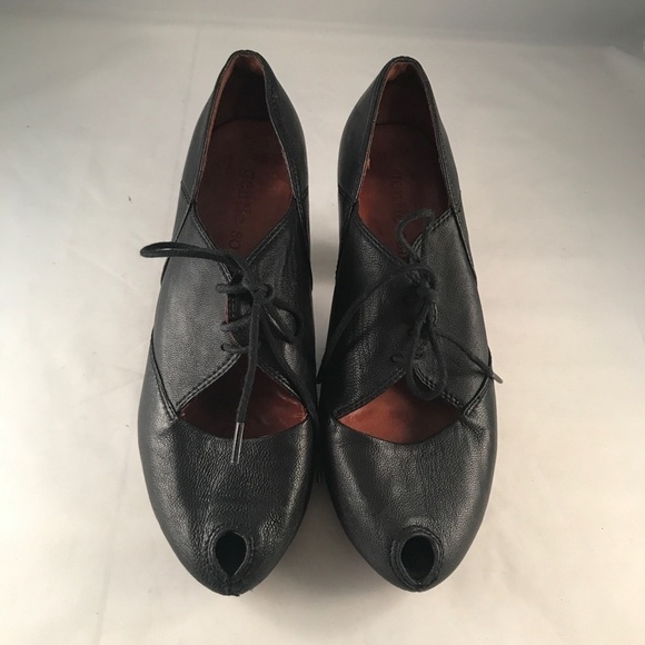 Gentle Souls Rem Side High Heel Oxford - Picture 2 of 8